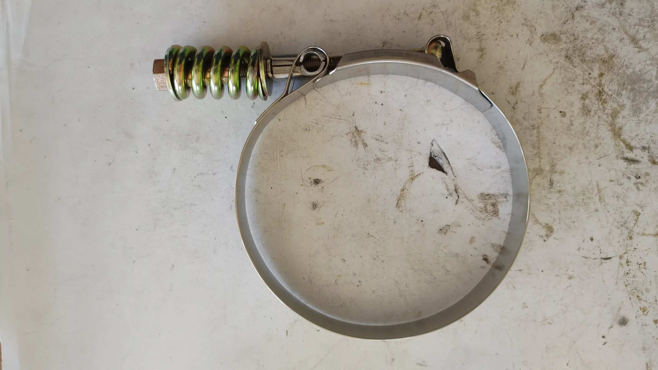 022626 – Velvac – Spring T-Clamp