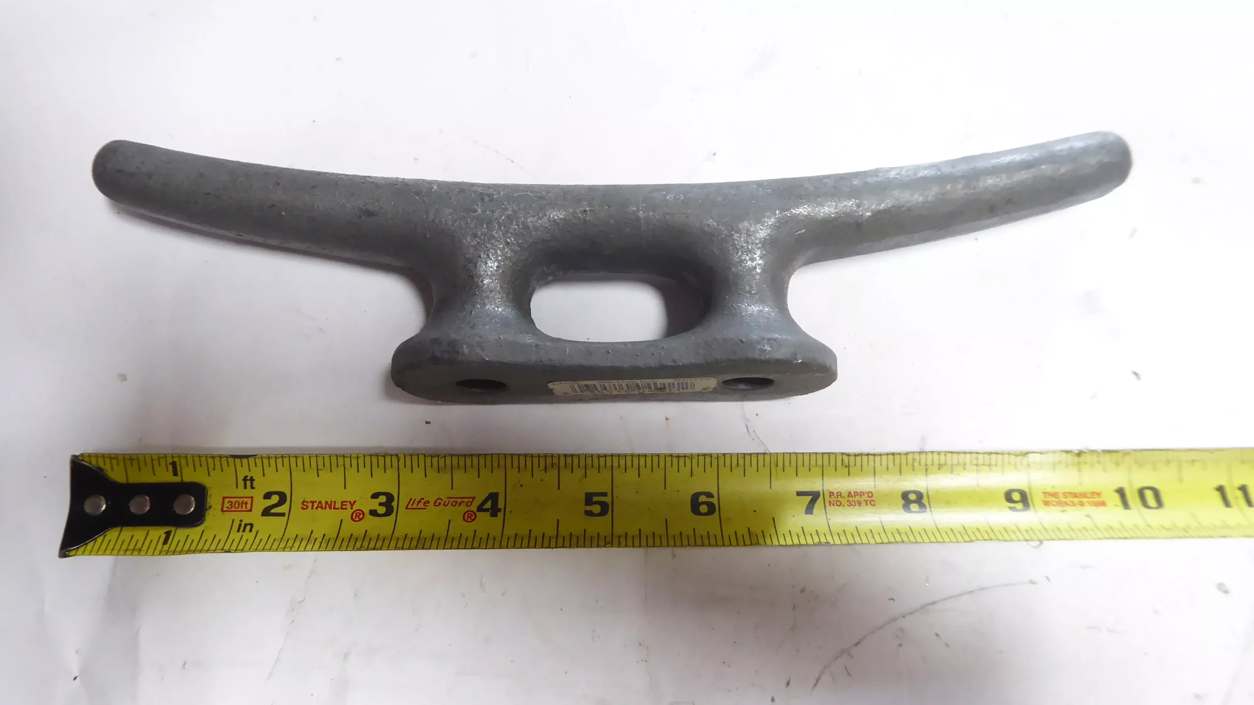 040110 – Sea Dog – Flat Head Open Base Cleat, 10″