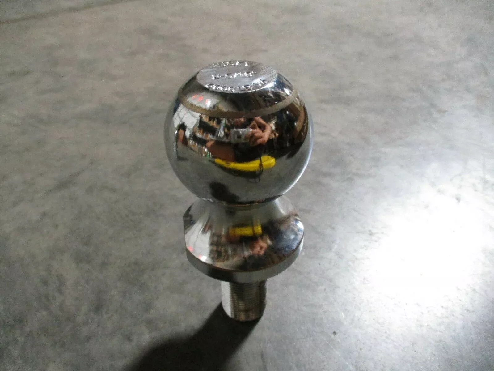 Husky 2 5/16 Tow Ball 6000LB